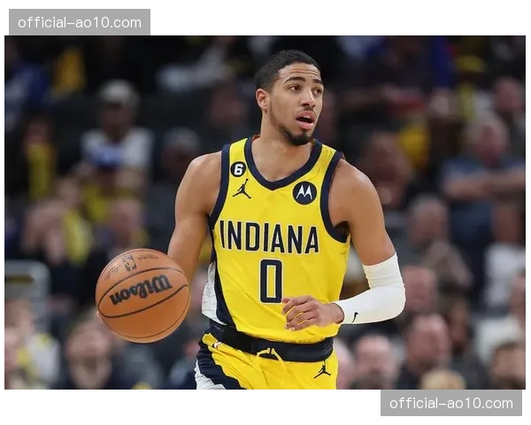 步行者早期进攻节奏 哈利伯顿推动快速决策传球 步行者早期进攻节奏 哈利伯顿推动快速决策传球